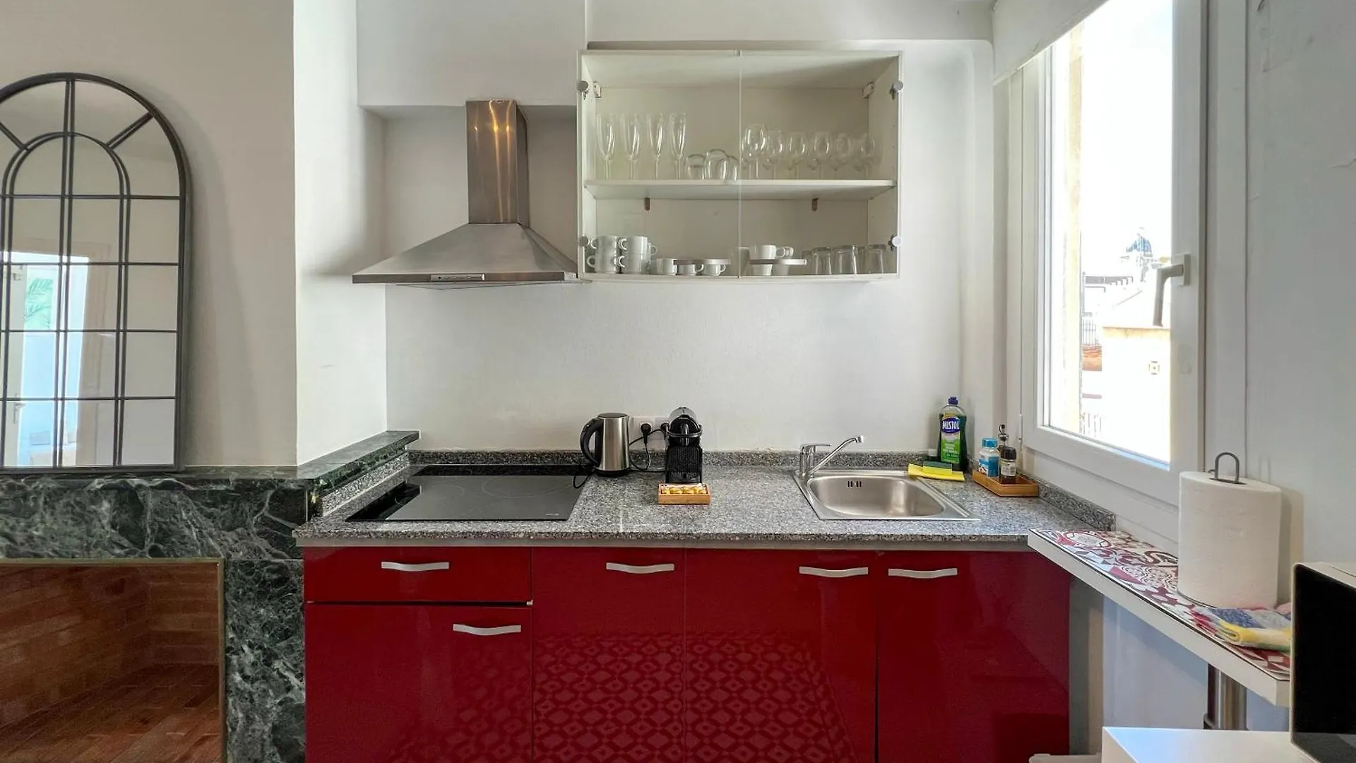 Stay U-Nique Apartments Seneca Барселона Испания